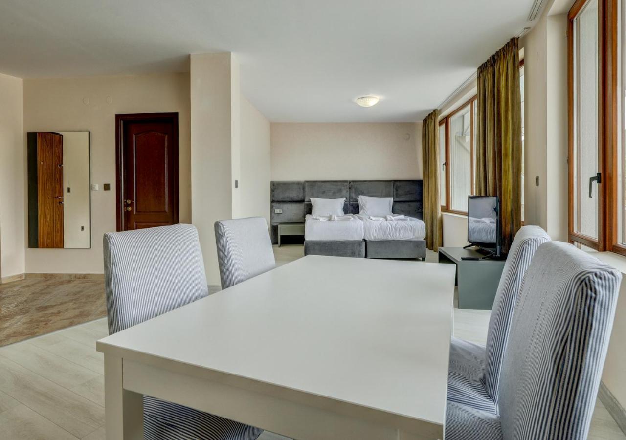 Continental Apartments Golden Sands Exterior photo